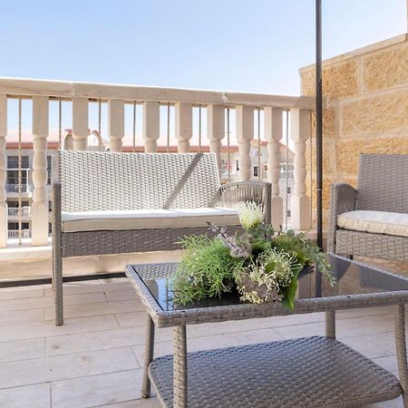 Stylish 1 Bedrooms Parking At City Gate Jerusalem Eksteriør billede