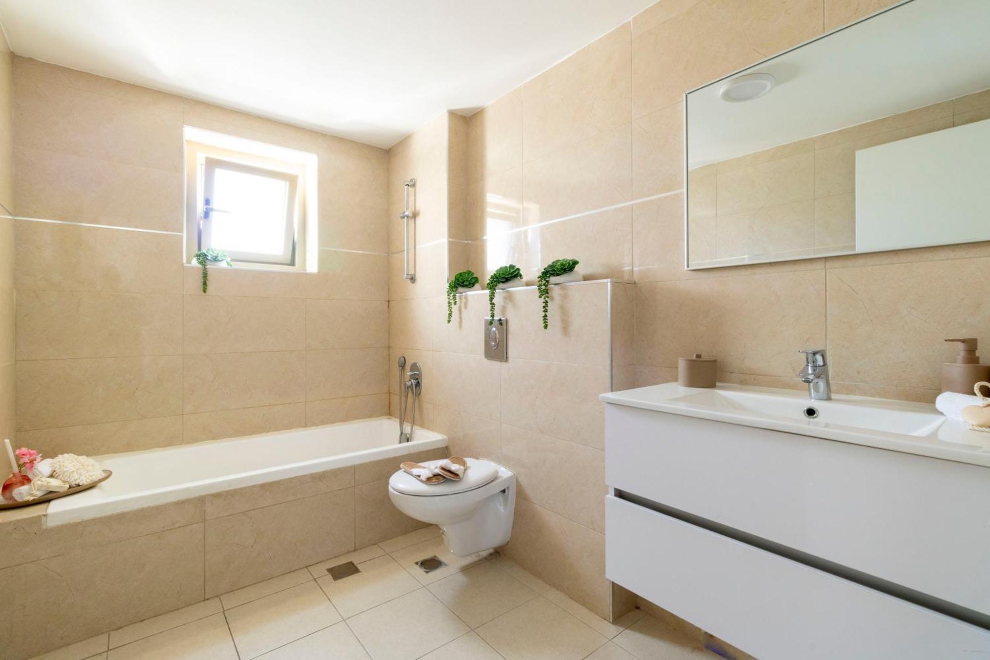 Stylish 1 Bedrooms Parking At City Gate Jerusalem Eksteriør billede